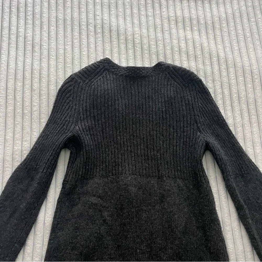 Theory Grey Long Sweater - Picture 5 of 9